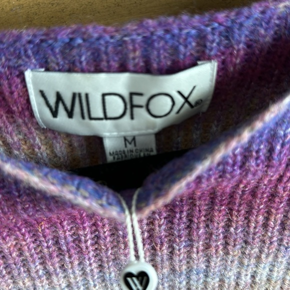 Wildfox NWT sweater, cuffed sleeves, boxy fit - Picture 3 of 5